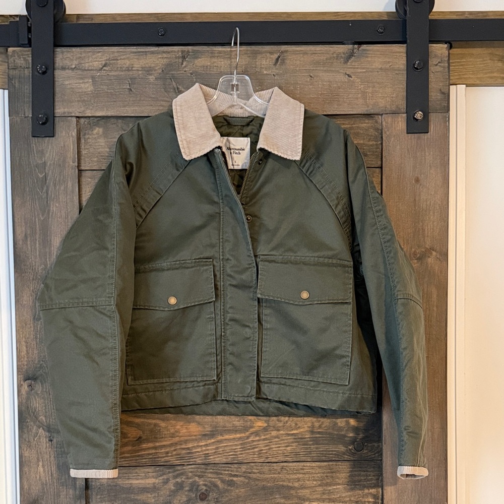 Abercrombie & Fitch Short Waxed Chore Jacket NWT
